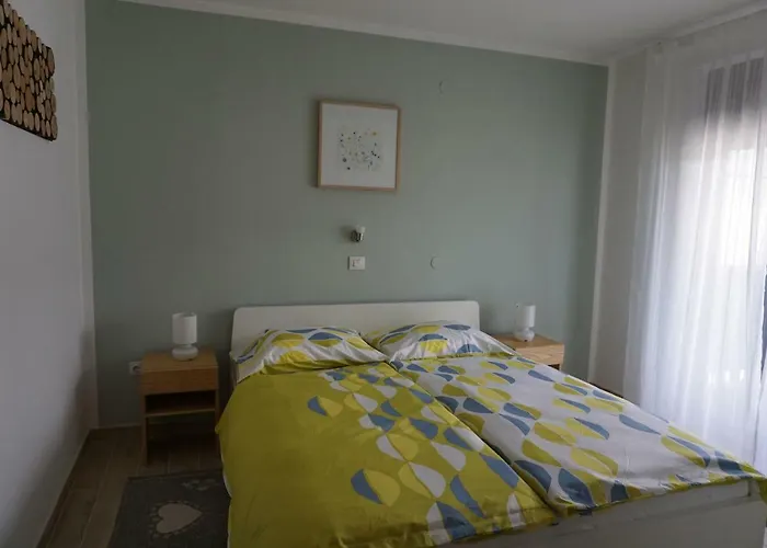 Apartma Irena * Volce